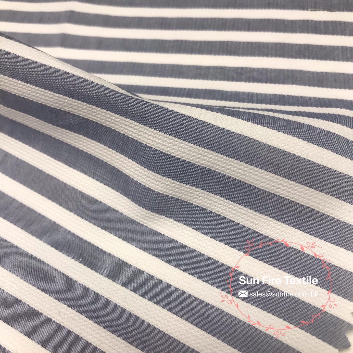 Do you like Vertical or Horizontal stripe on the shirt
