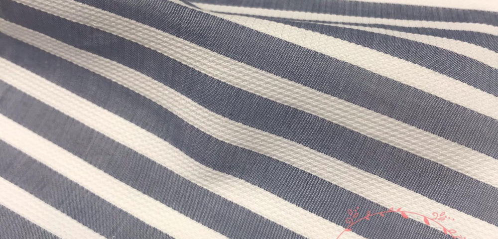 Do you like Vertical or Horizontal stripe on the shirt